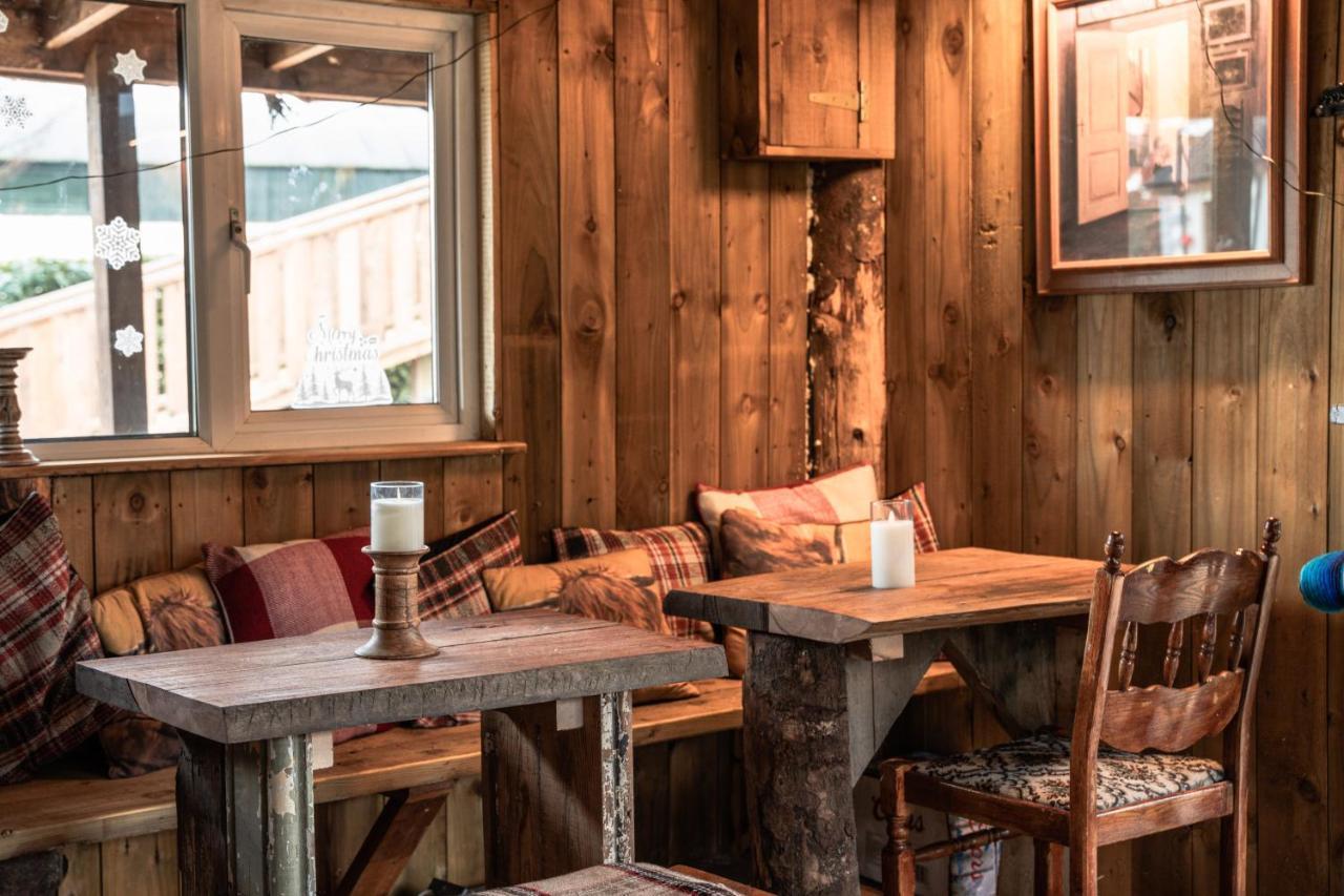 Greenvale Cabins Forkhill Exteriör bild