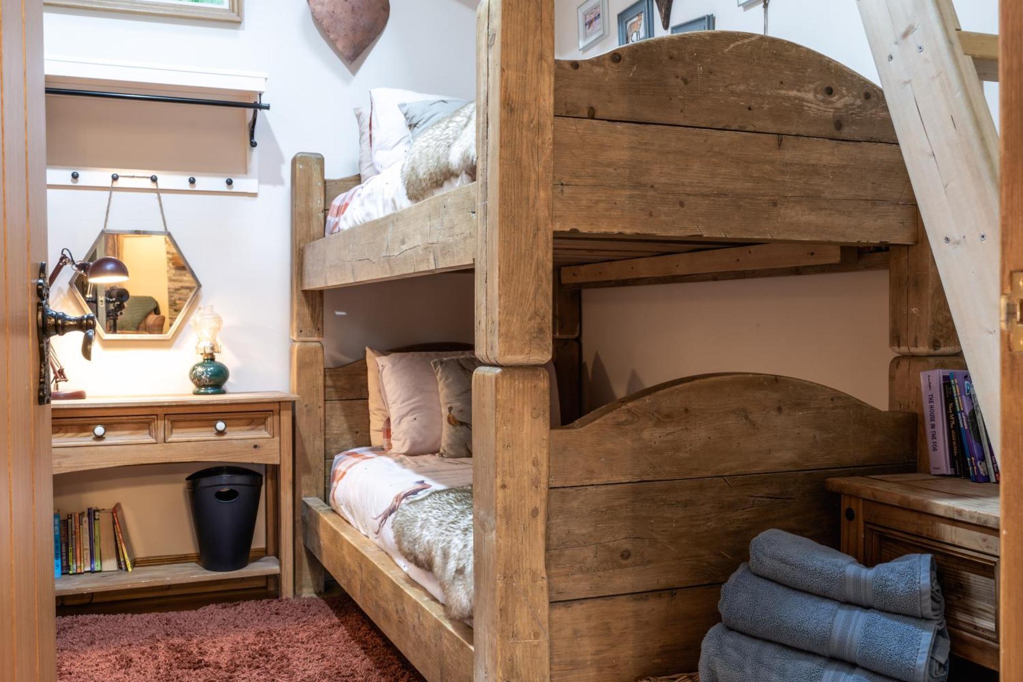 Greenvale Cabins Forkhill Rum bild